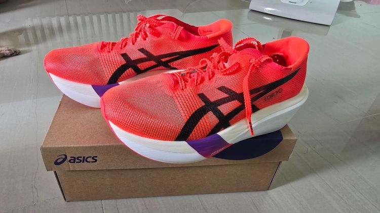 รองเท้าวิ่ง ไม่ระบุ แดง Asics meta speed sky tokyo