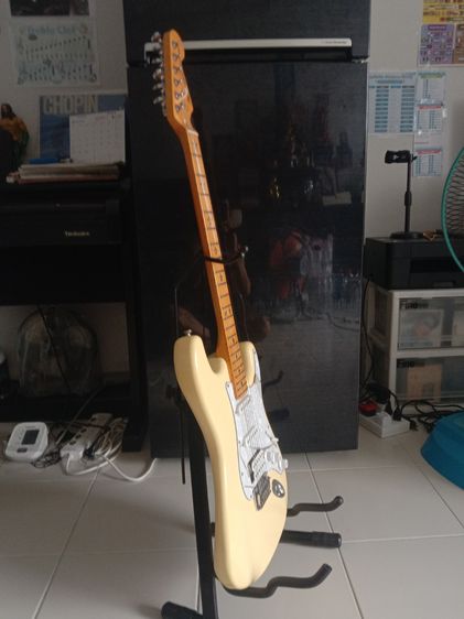 กีต้าร์ไฟฟ้า Mclorence STR200 (คอดาว ) สีครีม รูปที่ 6