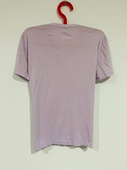 เสื้อยืดคอวี LACOSTEแท้ 💯 size 4 วัดจริงขนาด อก 20 ยาว 27 นิ้ว สภาพดีมาก สีม่วงอ่อน ทรงสวย ดีเทลสวย เนื้อผ้านิ่มมาก หายากน่าสะสมครับ รูปที่ 5
