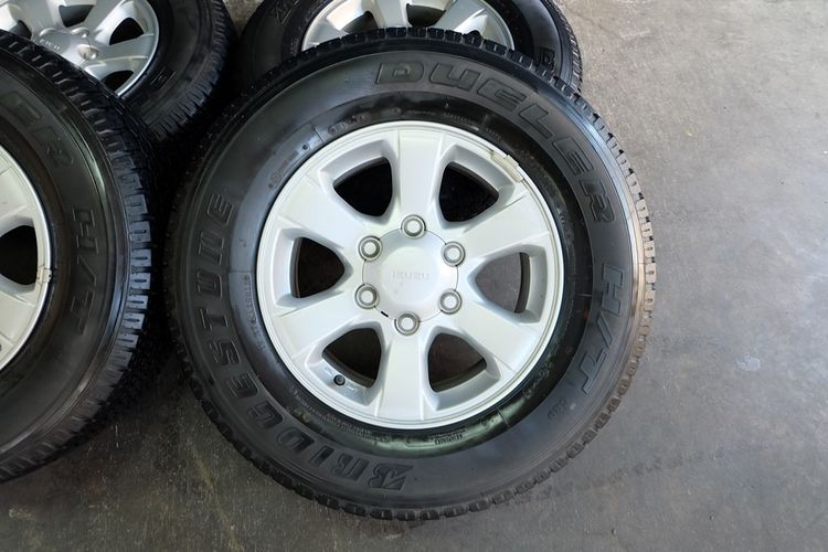 🚗Dmax 16 นิ้ว ยกสูง ล้อสวยปิ๊ง แถมยาง Bridgestone ขนาด 245 70R16  ปี18 รูปที่ 2