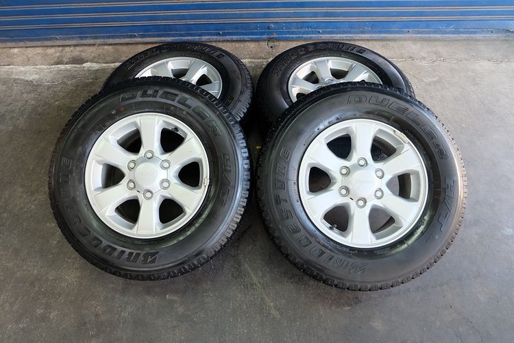 🚗Dmax 16 นิ้ว ยกสูง ล้อสวยปิ๊ง แถมยาง Bridgestone ขนาด 245 70R16  ปี18