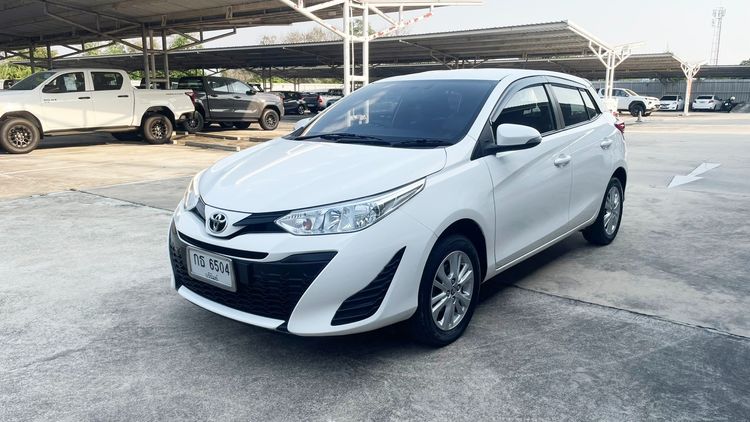 Toyota Yaris 2019 1.2 E Sedan เบนซิน ไม่ติดแก๊ส เกียร์อัตโนมัติ ขาว รูปที่ 2