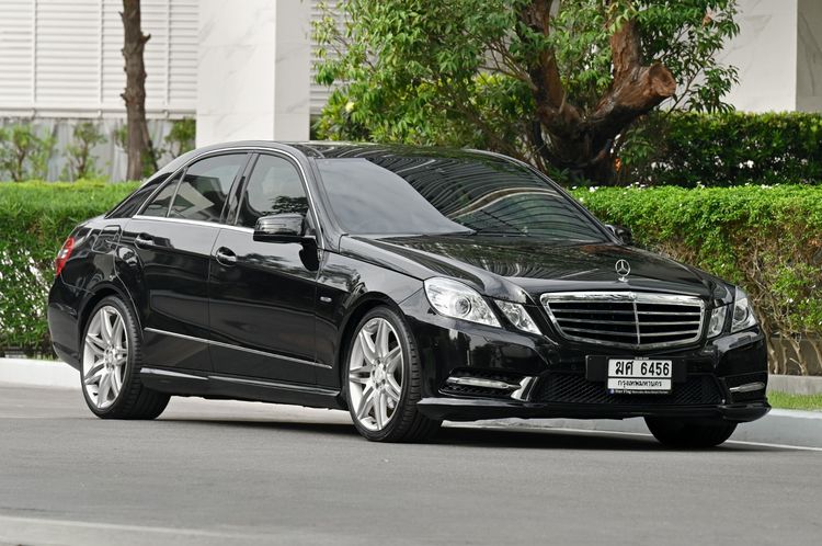 Mercedes-Benz E-Class 2012 E200 Sedan เบนซิน ไม่ติดแก๊ส เกียร์อัตโนมัติ ดำ รูปที่ 2