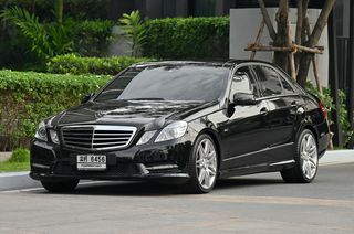 ขาย Benz W212 E200 AMG Panoramic Roof เรือนไมล์จอสี เกียร์ 7-Speed รถบ้านลำดับเดียวซื้อเงินสด