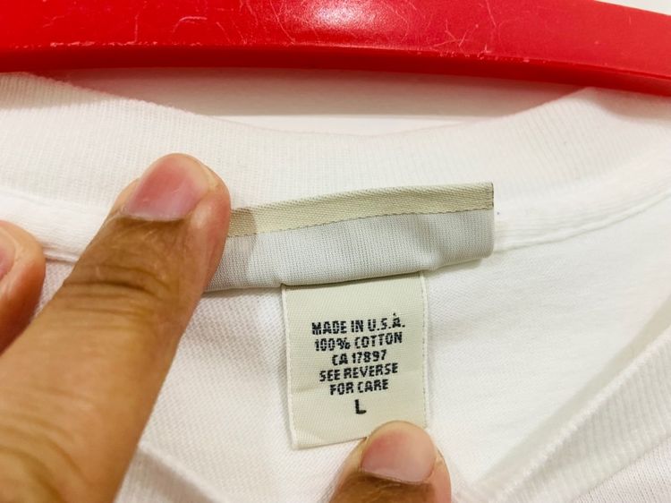 เสื้อยืด BANANA REPUBLIC กระเป๋าซ้าย Made in USA 🇺🇸 รุ่นเก่า แท้ 💯 size L ขนาดอก 22 ยาว 28 นิ้ว สภาพดีใหม่มาก ดีเทลสวย เนื้อผ้านิ่มมาก รูปที่ 4