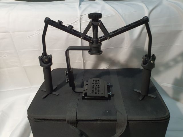 Steadycam (Dual Handle) สภาพดีสำหรับสายวิดีโอที่ต้องการงานเนียนนิ่งแบบมืออาชีพ รูปที่ 2