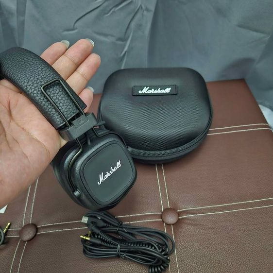 หูฟัง🟤🖤 Marshall major iv Bluetooth 🖤🟤 มี2ตัว2สี สภาพสมบูรณ์ ฟองน้ำสมบูรณ์ หนังแน่นๆ💯 รูปที่ 10