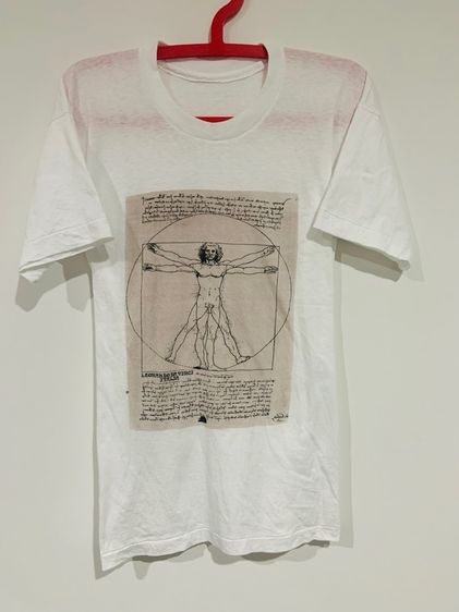ขาว อื่นๆ แขนสั้น อื่นๆ อื่นๆ เสื้อยืด Leonardo da vinci size L ขนาดอก 21 ยาว 27.5 นิ้ว สภาพใหม่มาก สกีนจม ลายสวย เนื้อผ้านิ่มมาก หายากน่าสะสมครับ
