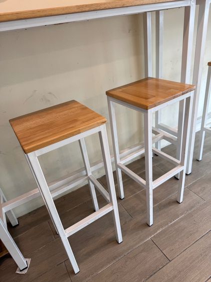 ขาย Set โต๊ะและเก้าอี้บาร์สภาพนางฟ้า รูปที่ 2