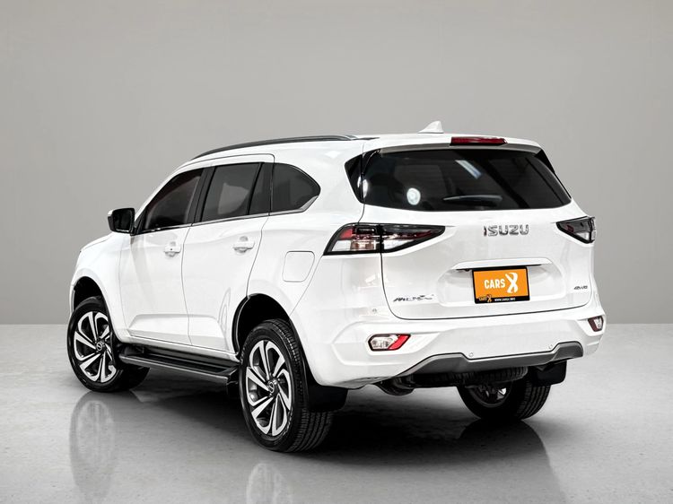 Isuzu MU-X 2021 3.0 Ultimate AT 4WD Utility-car ดีเซล ไม่ติดแก๊ส เกียร์อัตโนมัติ ขาว รูปที่ 4