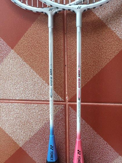 ไม้แบดมินตันมือหนึ่งยี่ห้อYONEXรุ่นGR-400แพ๊คคู่ รูปที่ 6