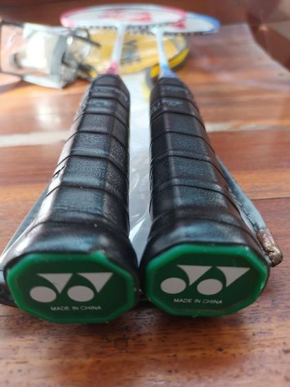 ไม้แบดมินตันมือหนึ่งยี่ห้อYONEXรุ่นGR-400แพ๊คคู่ รูปที่ 12