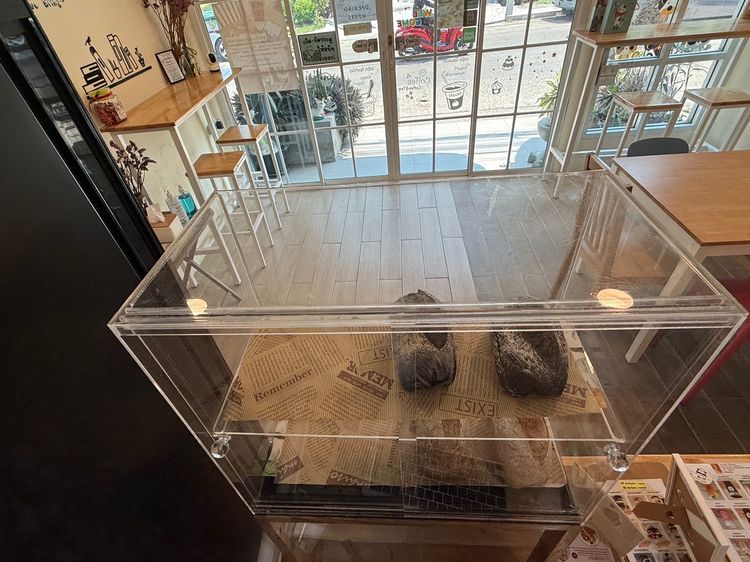 ตู้อะคริลิควางขายลูกชิ้นหรือเค้ก รูปที่ 2