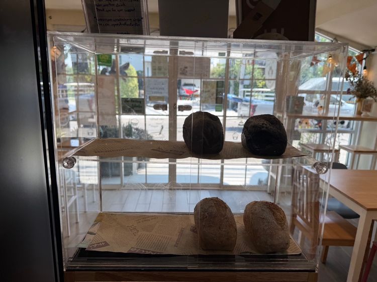 ตู้อะคริลิควางขายลูกชิ้นหรือเค้ก รูปที่ 3