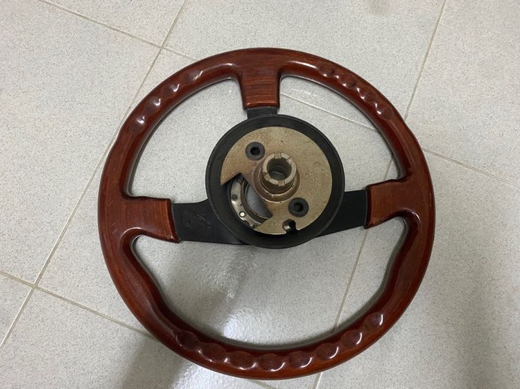 พวงมาลัย ไม้ แต่งรุ่นเก่า โบราณ  รูปที่ 3