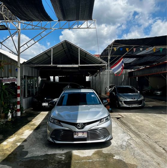 Toyota Camry 2021 2.0 G Sedan เบนซิน ไม่ติดแก๊ส เกียร์อัตโนมัติ เทา รูปที่ 2