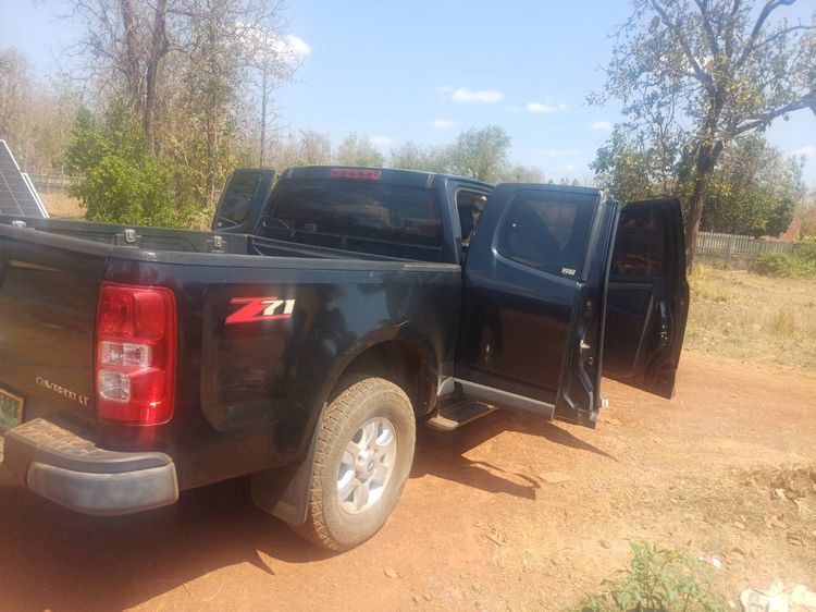 Chevrolet Colorado 2015 2.5 LTZ Z71 Pickup ดีเซล ไม่ติดแก๊ส เกียร์ธรรมดา ดำ รูปที่ 3
