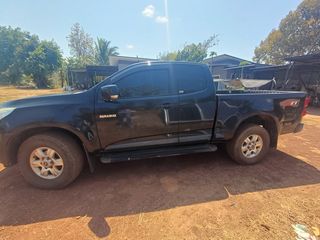 Chevrolet colorado ไมล์น้อย