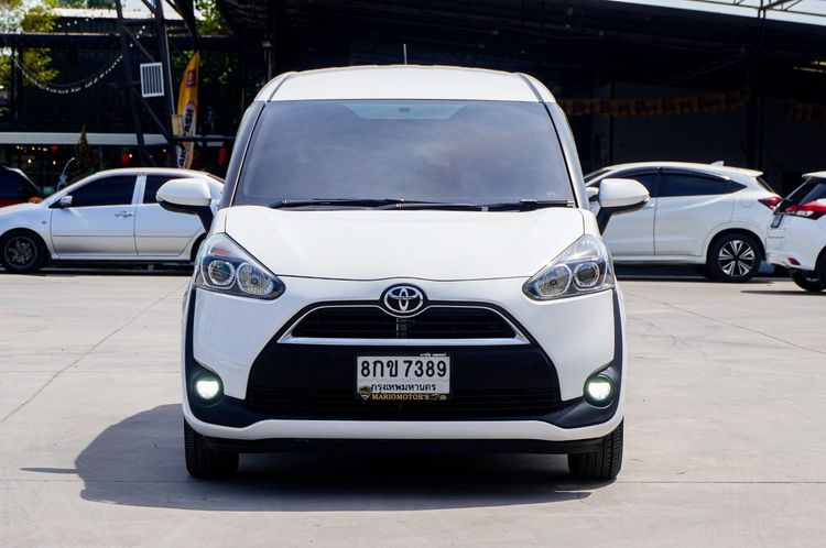 Toyota Sienta 2018 1.5 G Utility-car เบนซิน ไม่ติดแก๊ส เกียร์อัตโนมัติ ขาว รูปที่ 2