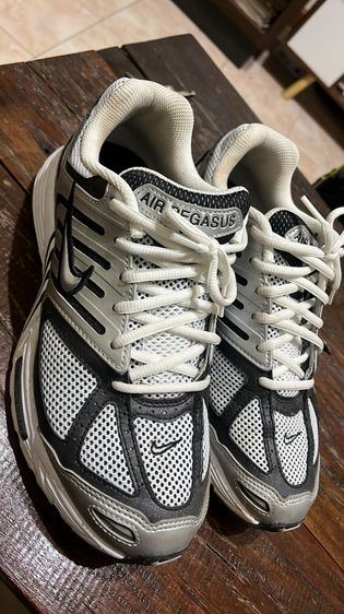 รองเท้าผ้าใบ ผ้าใบ UK 7.5 | EU 41 1/3 | US 8 ขาว Nike Air Pegasus White Black sneakers