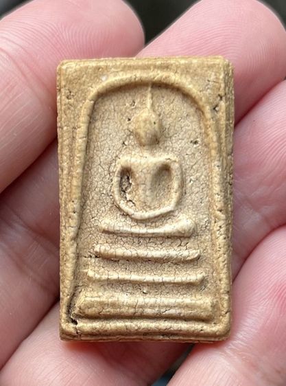 สมเด็จพิมพ์ใหญ่เนื้อสวยนมมีมวลสารเก่าๆ