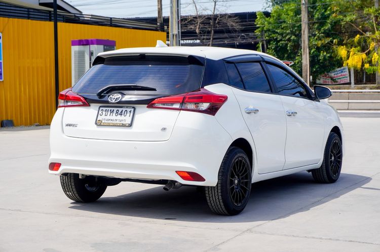 Toyota Yaris 2018 1.2 G Sedan เบนซิน ไม่ติดแก๊ส เกียร์อัตโนมัติ ขาว รูปที่ 4