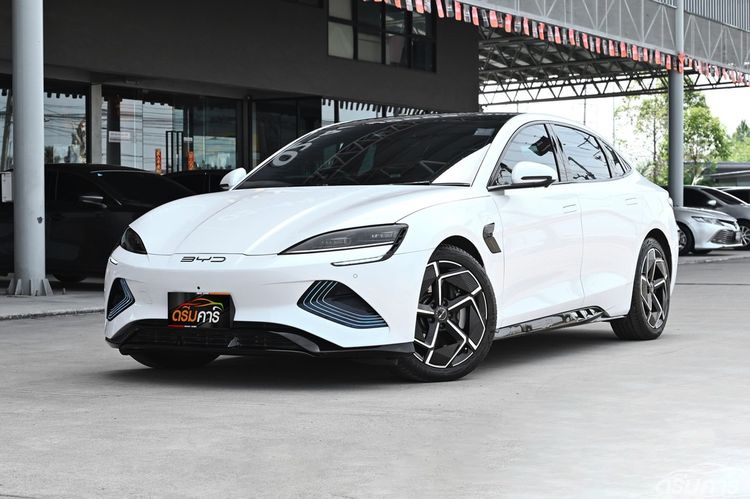 รถ BYD Seal Performance AWD สี ขาว