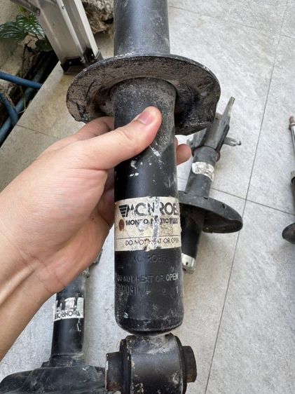 โช๊คอัพหน้า-หลัง 
แบรนด์ Monroe Metricplus ใส่ XV รูปที่ 10