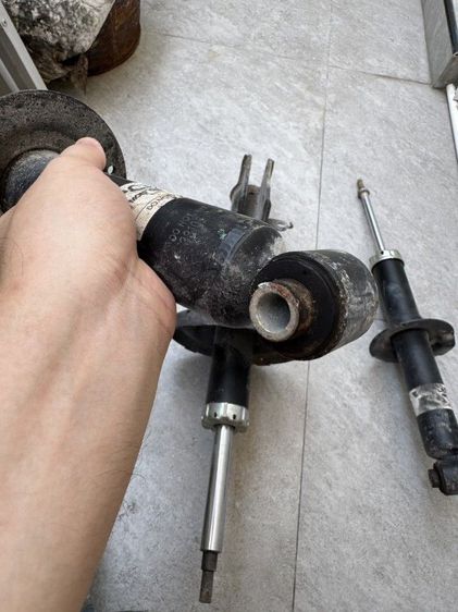 โช๊คอัพหน้า-หลัง 
แบรนด์ Monroe Metricplus ใส่ XV รูปที่ 2