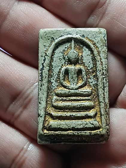 พระสมเด็จวัดระฆัง รุ่นแรก สภาพสวยมาก มีลงรักทองเก่ามาแต่เดิม พระสมบูรณ์มาก ไม่หักไม่ซ่อม สวยเก่าน่าใช้มาก รูปที่ 7