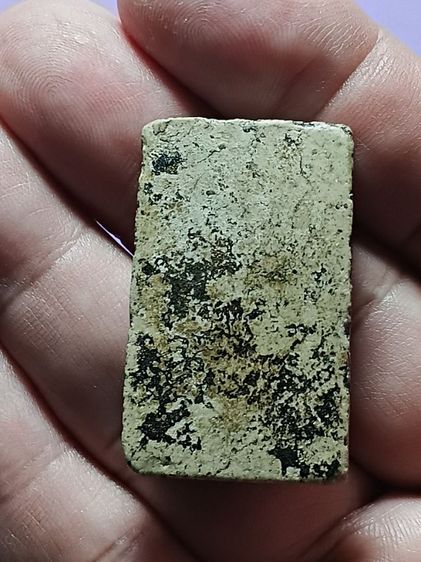 พระสมเด็จวัดระฆัง รุ่นแรก สภาพสวยมาก มีลงรักทองเก่ามาแต่เดิม พระสมบูรณ์มาก ไม่หักไม่ซ่อม สวยเก่าน่าใช้มาก รูปที่ 8