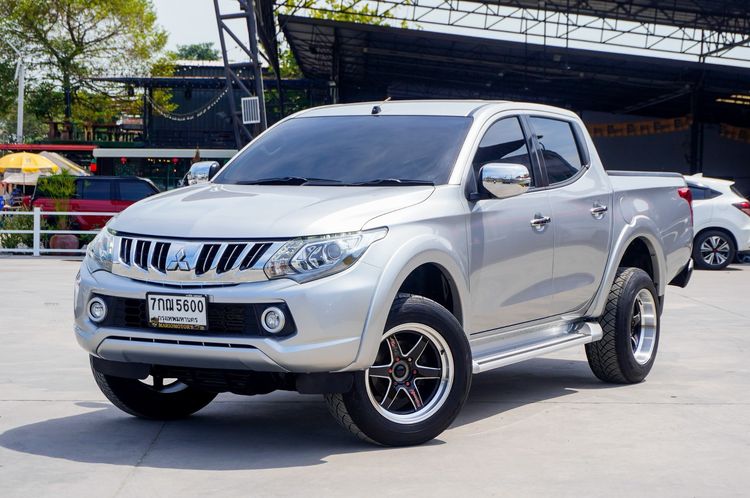 Mitsubishi Triton 2017 All New Double Cab 2.4 GLS Plus Pickup ดีเซล ไม่ติดแก๊ส เกียร์ธรรมดา เทา รูปที่ 3