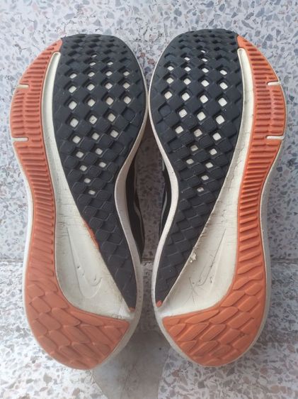 รองเท้าไนกี้ รูปที่ 4