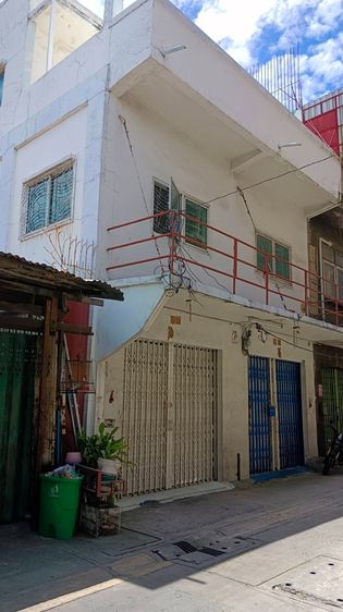 อาคารพาณิชย์เพื่อที่อยู่อาศัยและการลงทุน