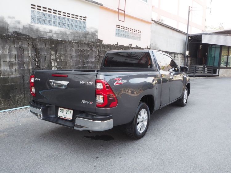 Toyota Hilux Revo 2023 2.4 Z Edition Mid Pickup ดีเซล ไม่ติดแก๊ส เกียร์ธรรมดา เทา รูปที่ 4