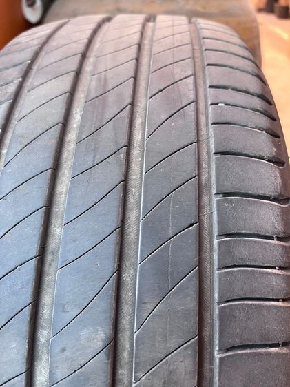 primacy4 215 55R17 ปลายปี 23 ชุด 4 เส้น 3000 ไม่รั่ว ไม่เคยปะ  รูปที่ 2