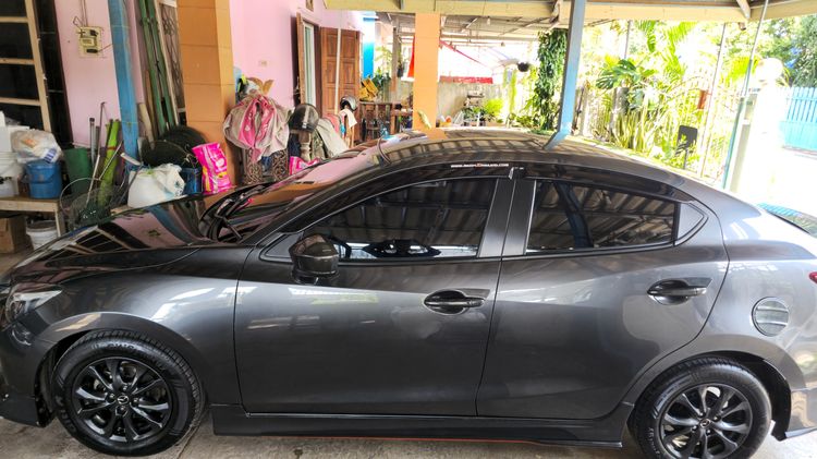 Mazda Mazda 2 2018 1.3 High Connect Sedan เบนซิน เกียร์อัตโนมัติ เทา รูปที่ 2