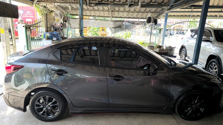 Mazda Mazda 2 2018 1.3 High Connect Sedan เบนซิน เกียร์อัตโนมัติ เทา รูปที่ 3