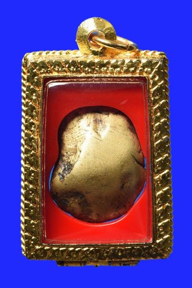 พระวัดระฆัง หลังฆ้อน พิมพ์หล่อโบราณเป็นก้อน ไม่ตัดปีกและตกแต่ง หลังมีรอยจารอักขระของพุทธโฆษาจารย์ แห่งวัดระฆัง สร้างพิเศษ หนึ่งเดียวองค์นี้ รูปที่ 2