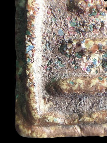 สมเด็จฝังพลอย. รูปที่ 12