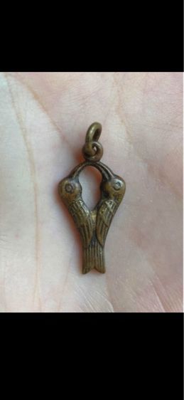 นกสาริกาคู่หลวงพ่อวงศ์