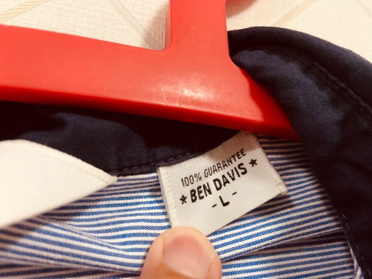 เสื้อเชิ้ต BEN DAVIS แท้ 💯 size L ขนาดอก 21.5 ยาว 27.5 นิ้ว สภาพดีมาก ทรงสวย รายละเอียดดี เนื้อผ้าใส่สบายมาก หายากน่าสะสมครับ รูปที่ 8
