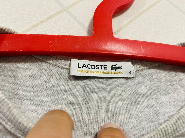 เสื้อยืด LACOSTE แท้ 💯 size 4 ขนาดอก 20.5 ยาว 27 นิ้ว สภาพดีมาก ทรงสวย เนื้อผ้าใส่สบายมาก หายากน่าสะสมครับ รูปที่ 2