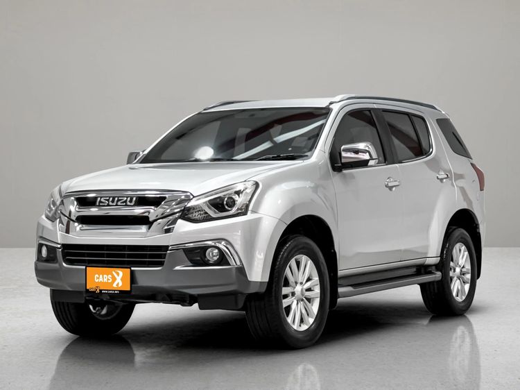 รถ Isuzu MU-X 3.0 สี บรอนซ์เงิน