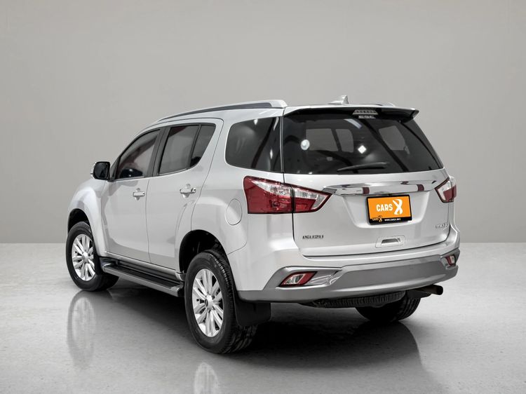 Isuzu MU-X 2018 3.0 Utility-car ดีเซล ไม่ติดแก๊ส เกียร์อัตโนมัติ บรอนซ์เงิน รูปที่ 4