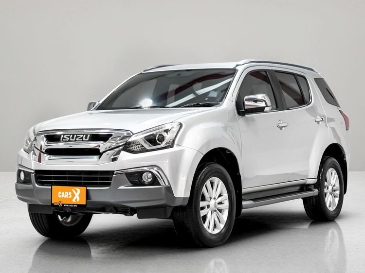 รถ Isuzu MU-X 3.0 สี บรอนซ์เงิน