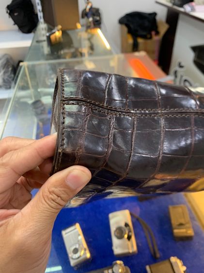กระเป๋าหนังจระเข้แท้ Made in Italy แบรนด์ Mauro Governa 8,500 บาท รูปที่ 18