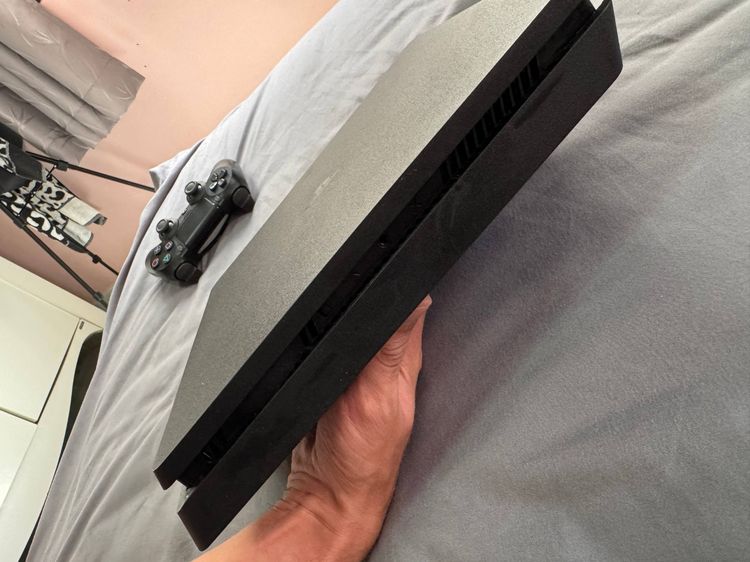 Sony PlayStation 4 Slim used PS4 1 TB รูปที่ 3