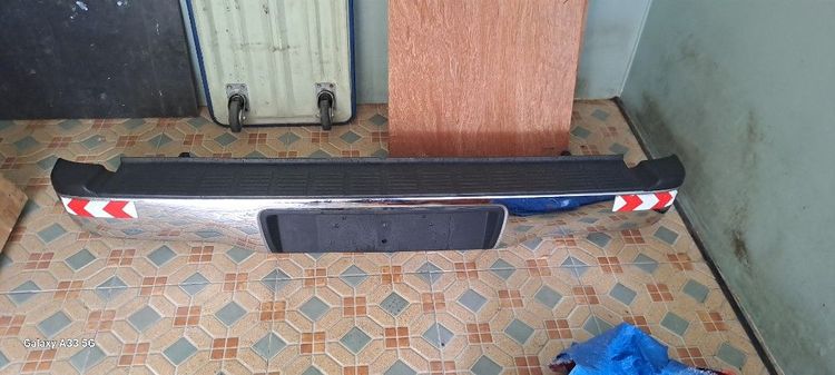 กันชนท้ายรีโว่