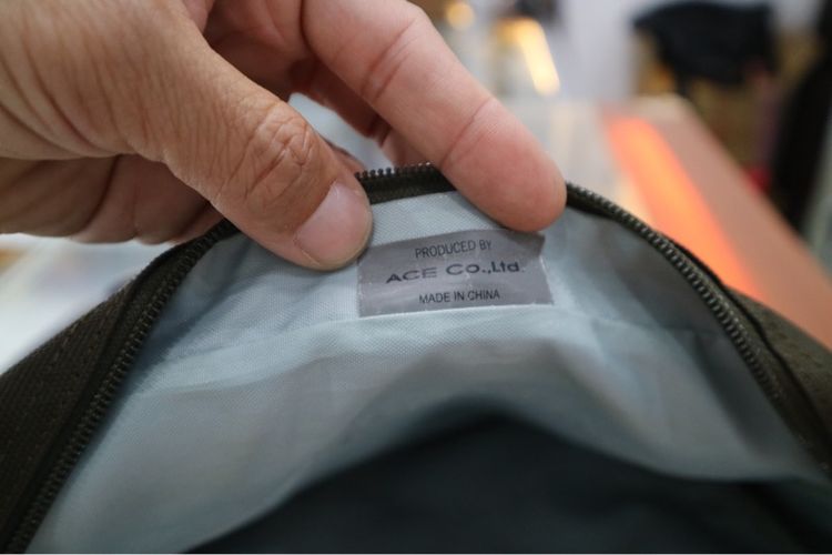 กระเป๋าสะพาย Marie Claire Homme ผู้ชายสภาพดี 350 บาท รูปที่ 7